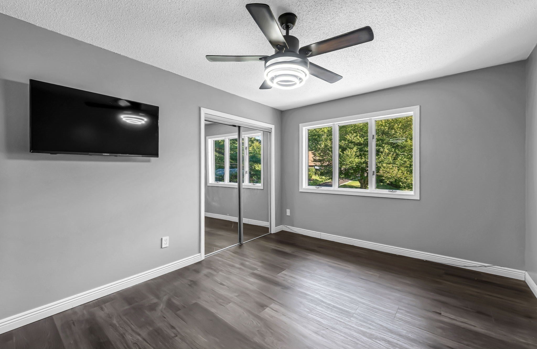 10 Robert Dr, Holyoke, MA, 10 Robert Dr, Holyoke, MA Photo #23