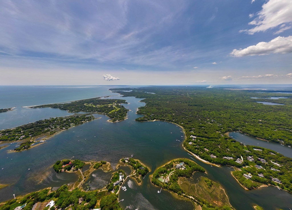 290 Cotuit Bay Dr