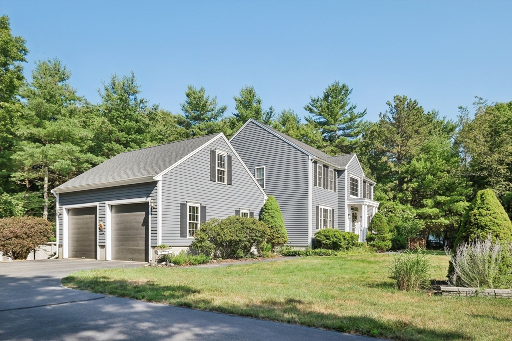 13 Sherwood Ln