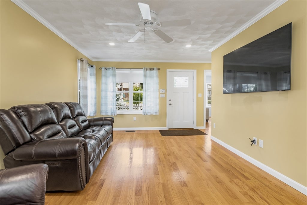 15 Hourihan St