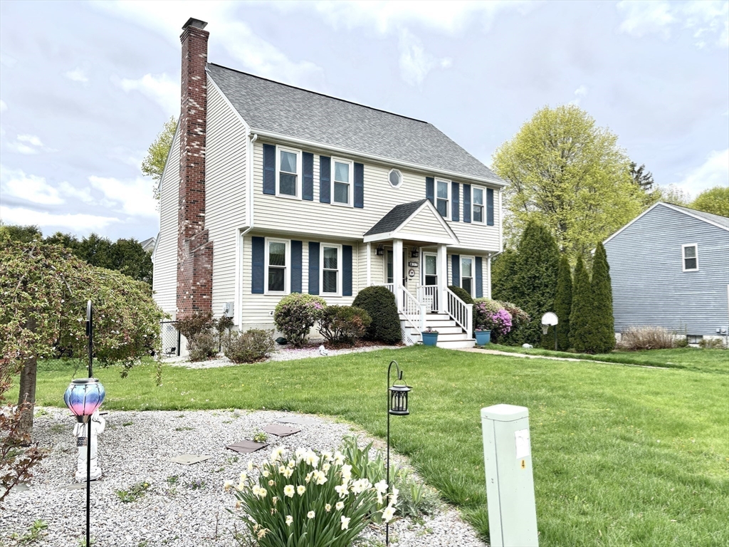 37 Barnes Cir