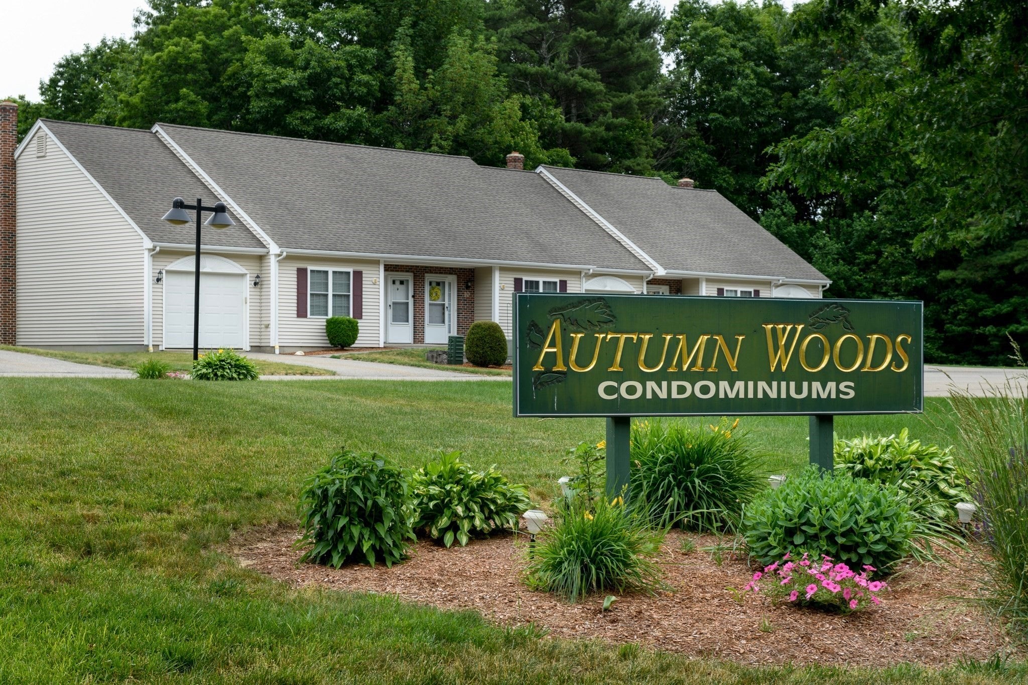 12 Autumn Woods Dr