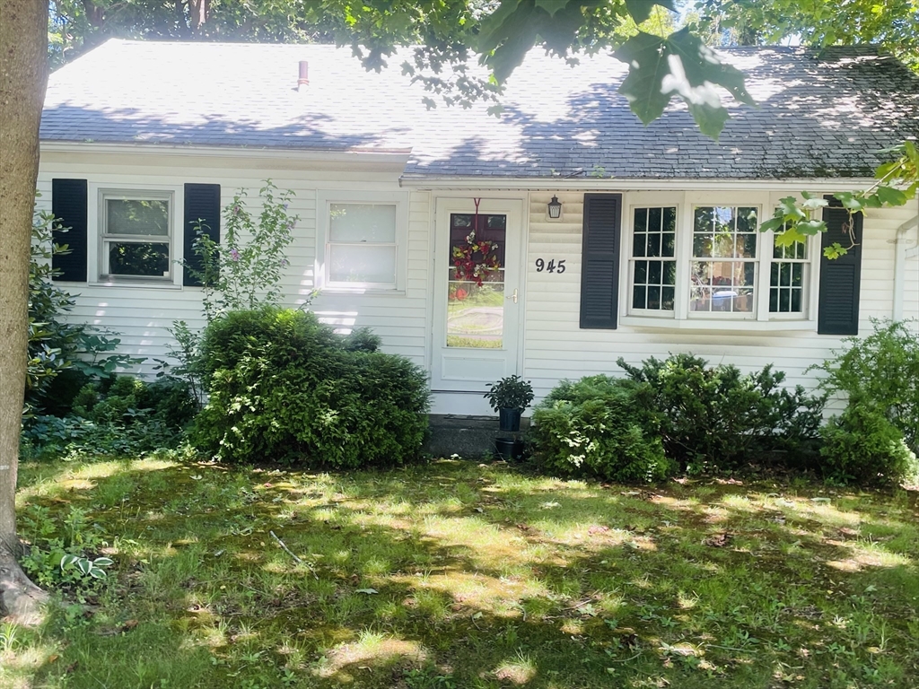 945 Main Street