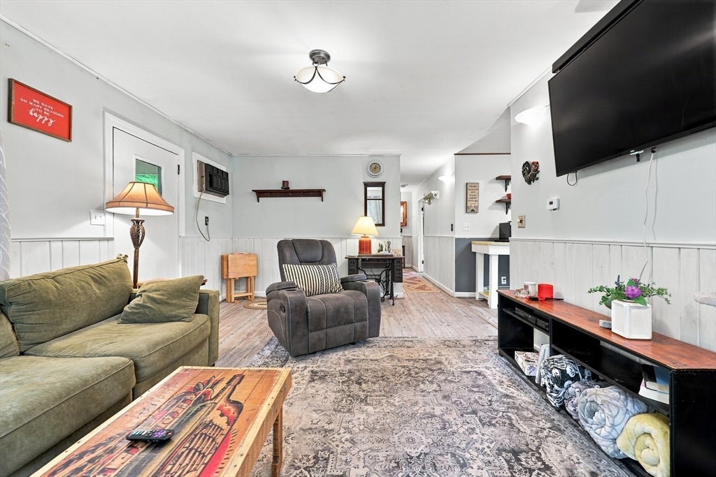145 Brooks Village Road, Templeton, MA Photo #6