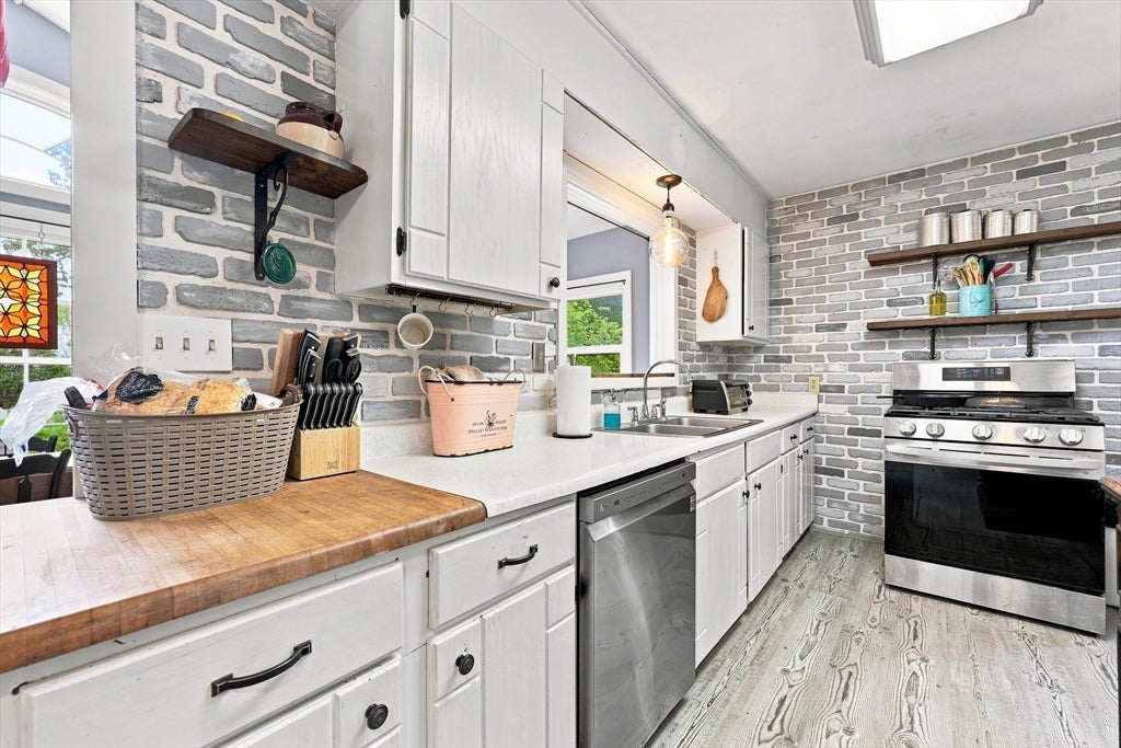 145 Brooks Village Road, Templeton, MA Photo #12