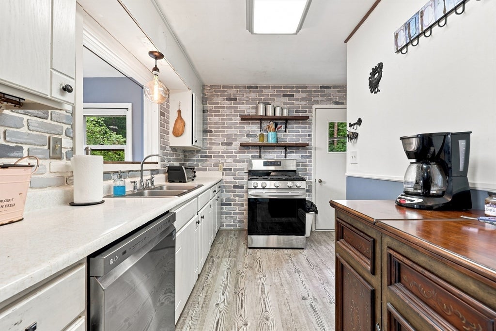 145 Brooks Village Road, Templeton, MA Photo #8