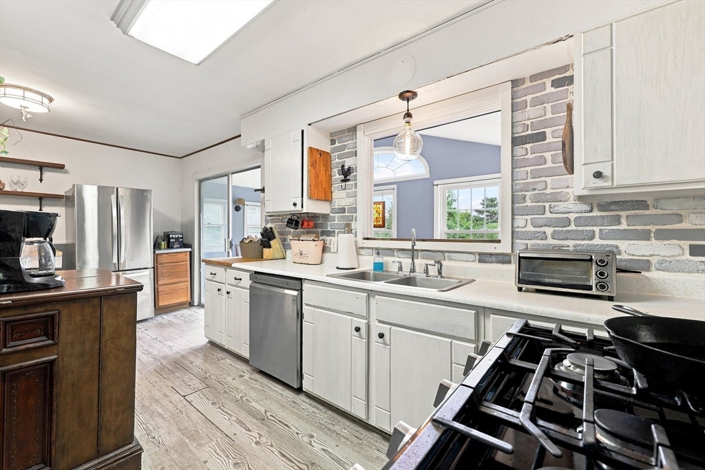 145 Brooks Village Road, Templeton, MA Photo #11