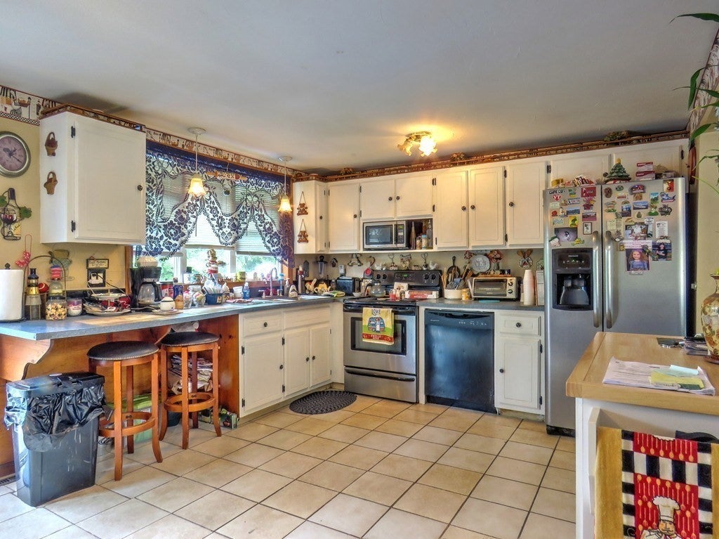 85 Hubbard Ave, Brockton, MA Photo #4