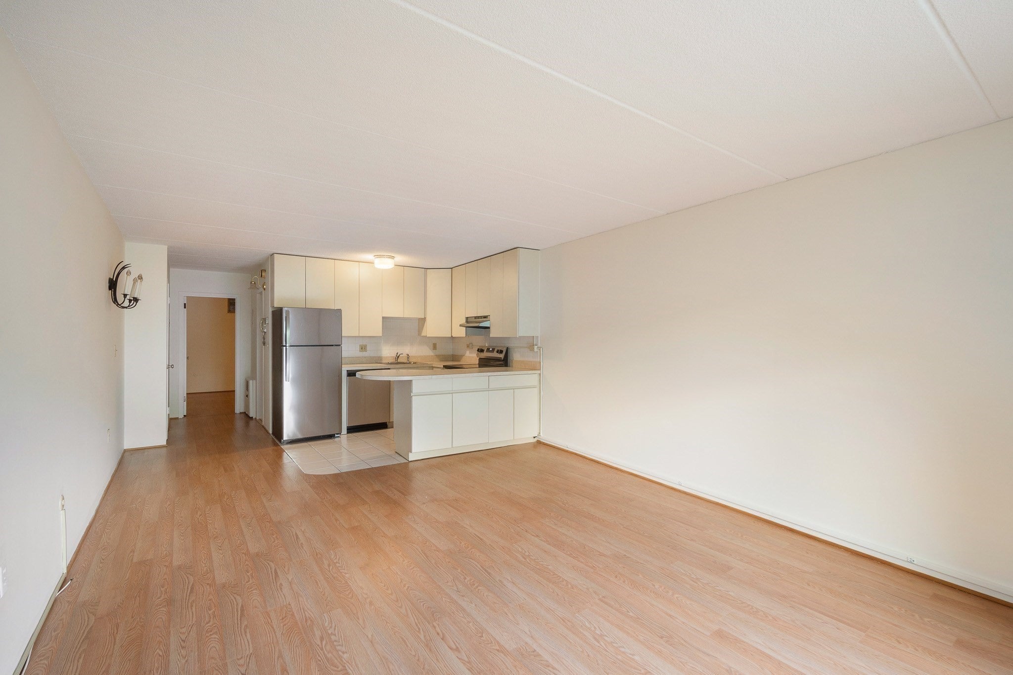 200 Swanton St T14