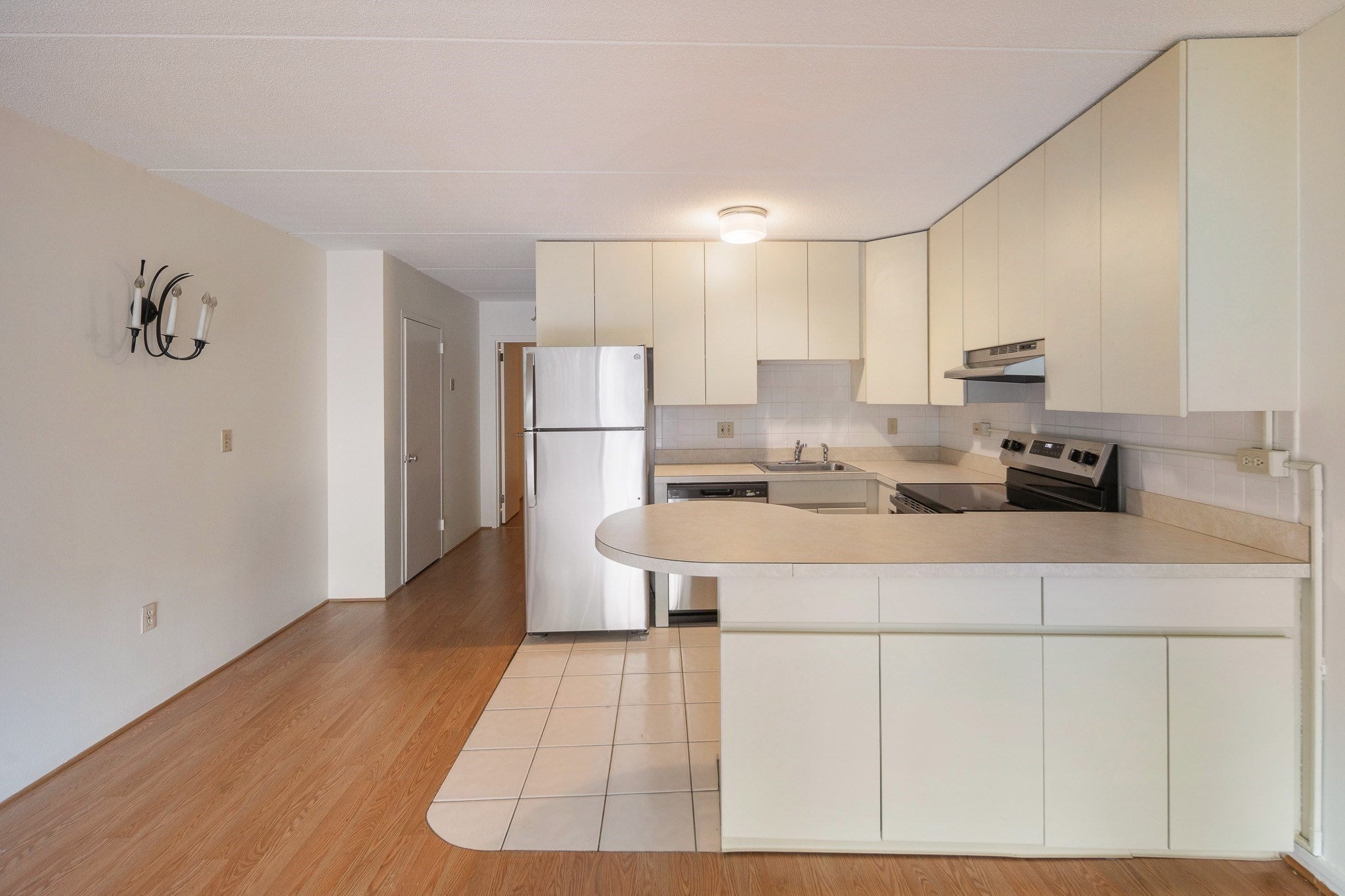 200 Swanton St T14