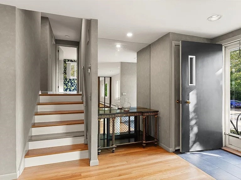 19 Selwyn Rd, Newton, MA, 19 Selwyn Rd, Newton, MA Photo #6