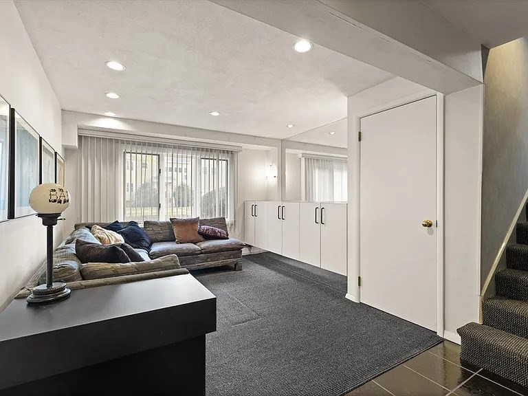 19 Selwyn Rd, Newton, MA, 19 Selwyn Rd, Newton, MA Photo #22