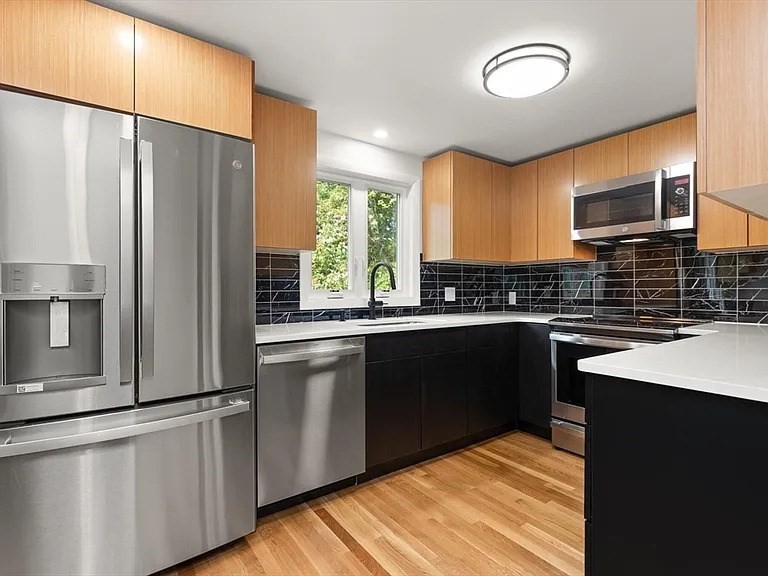 19 Selwyn Rd, Newton, MA, 19 Selwyn Rd, Newton, MA Photo #2