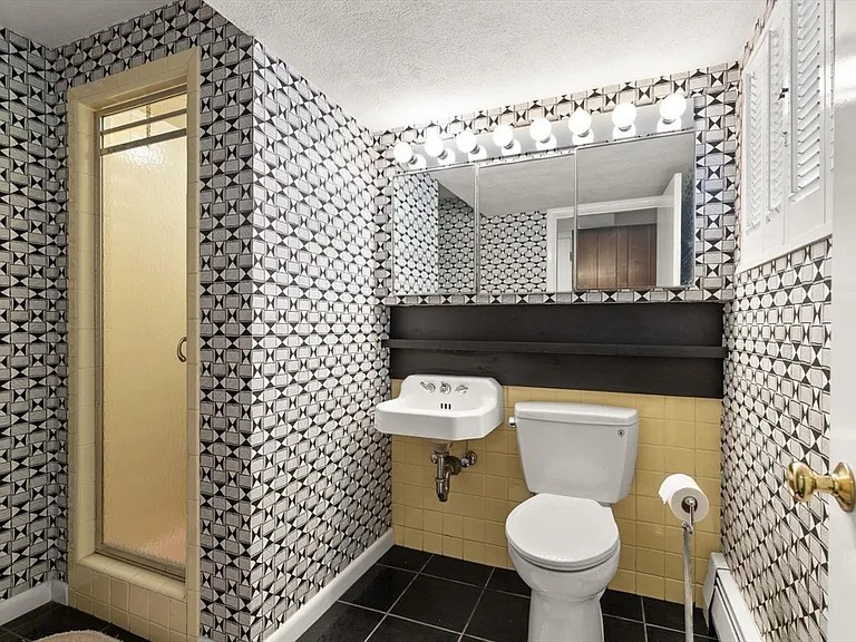 19 Selwyn Rd, Newton, MA, 19 Selwyn Rd, Newton, MA Photo #24