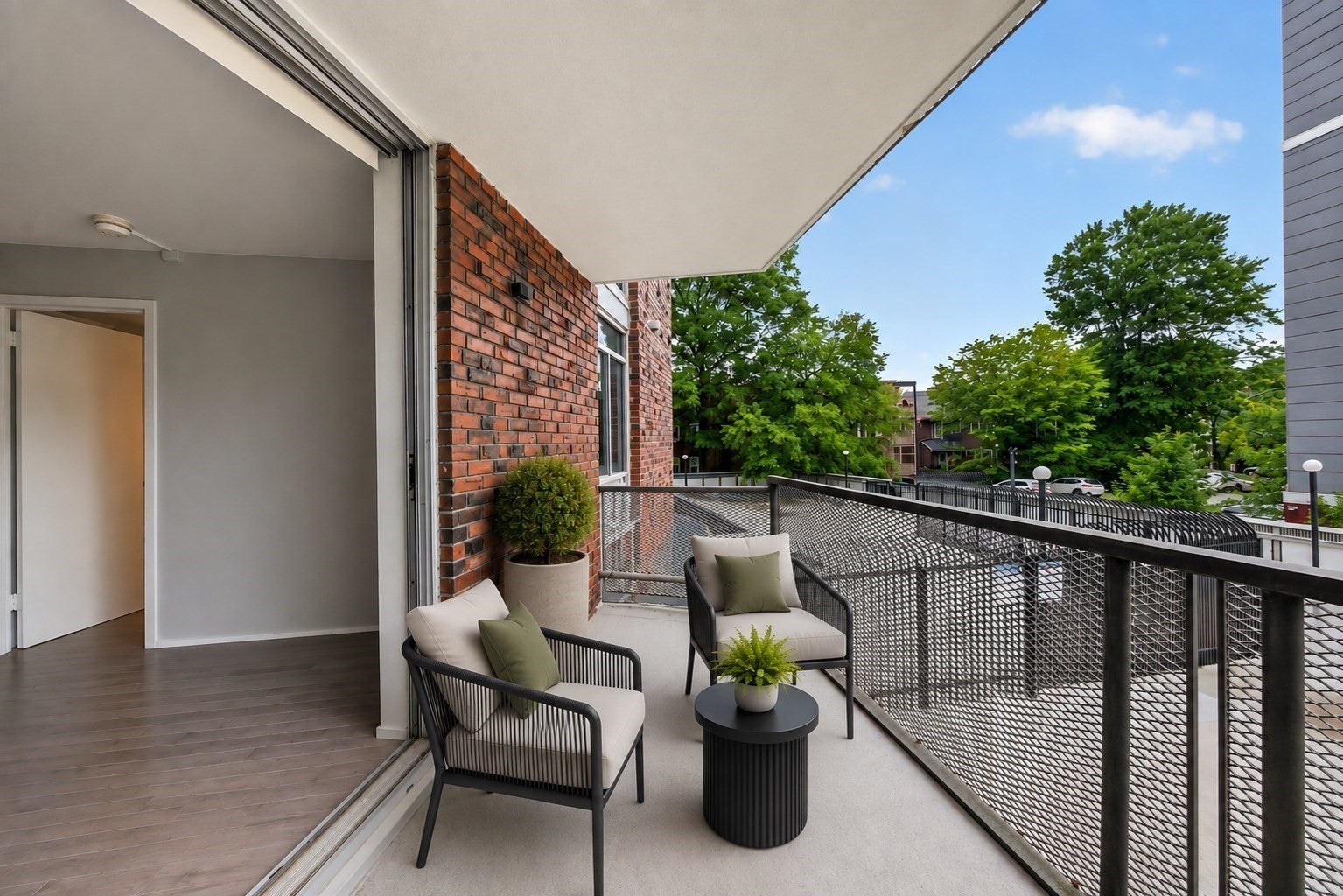 19 Winchester ST #208, Brookline, MA, 19 Winchester ST #208, Brookline, MA Photo #4
