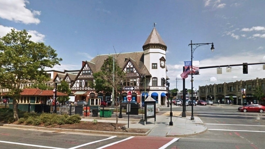 19 Winchester ST #208, Brookline, MA Photo #24