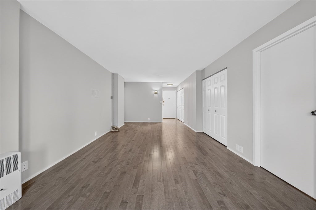 19 Winchester ST #208, Brookline, MA Photo #6