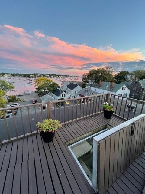 72 Front Street 4 Marblehead MA 01945