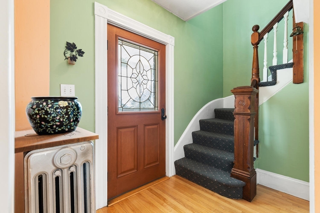 52 Atkins Ave