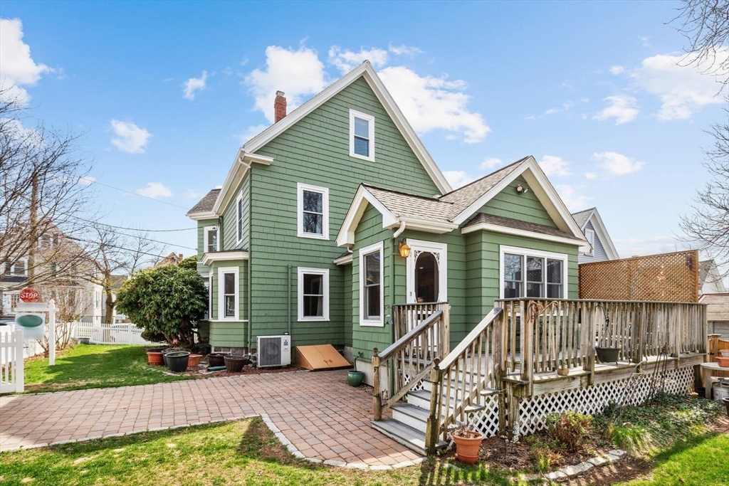 52 Atkins Ave