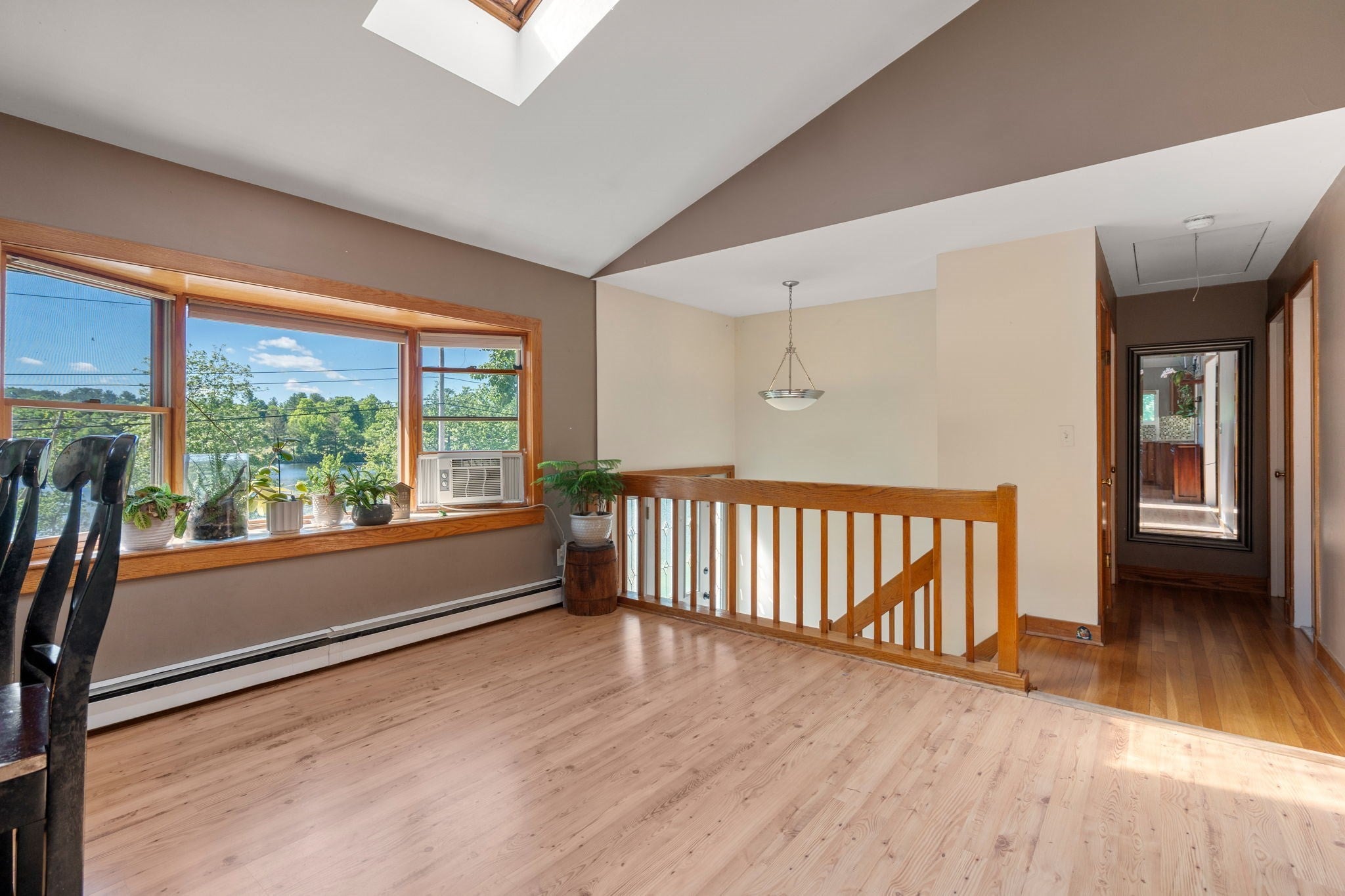 10 Hopkinton Rd
