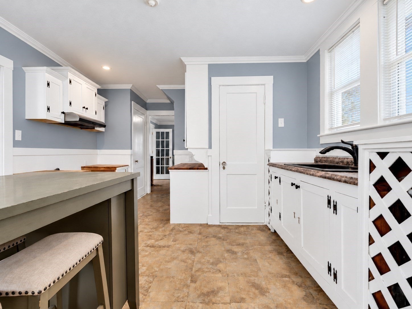 48 Hawthorn Rd, Milton, MA, 48 Hawthorn Rd, Milton, MA Photo #9