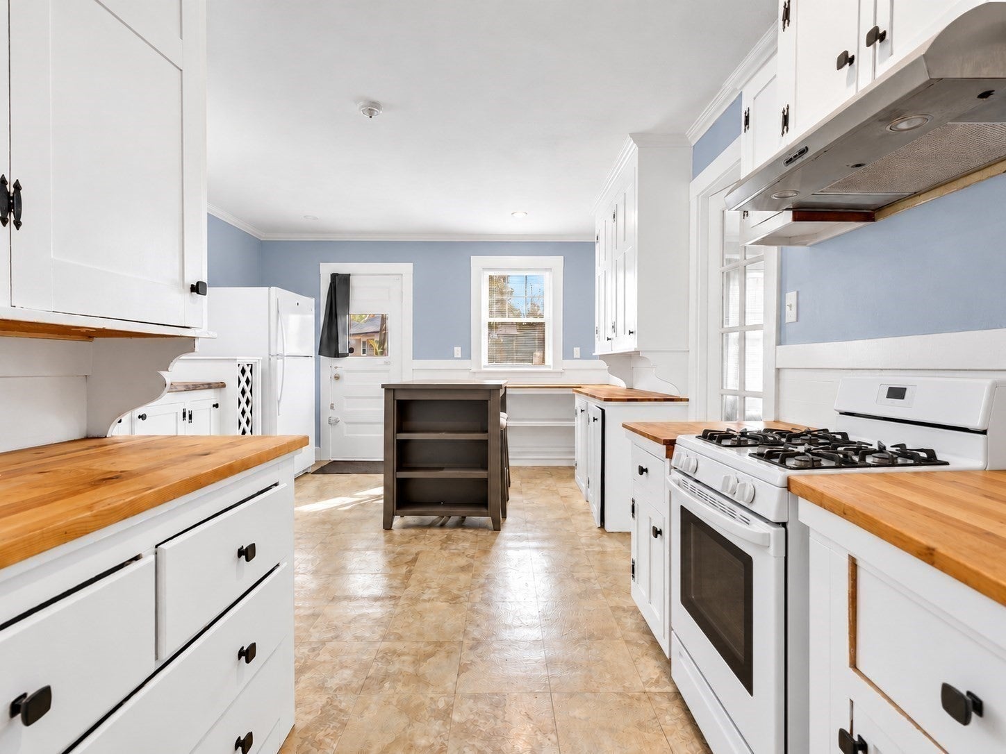48 Hawthorn Rd, Milton, MA, 48 Hawthorn Rd, Milton, MA Photo #7