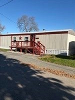 557 Southwest Cutoff 17