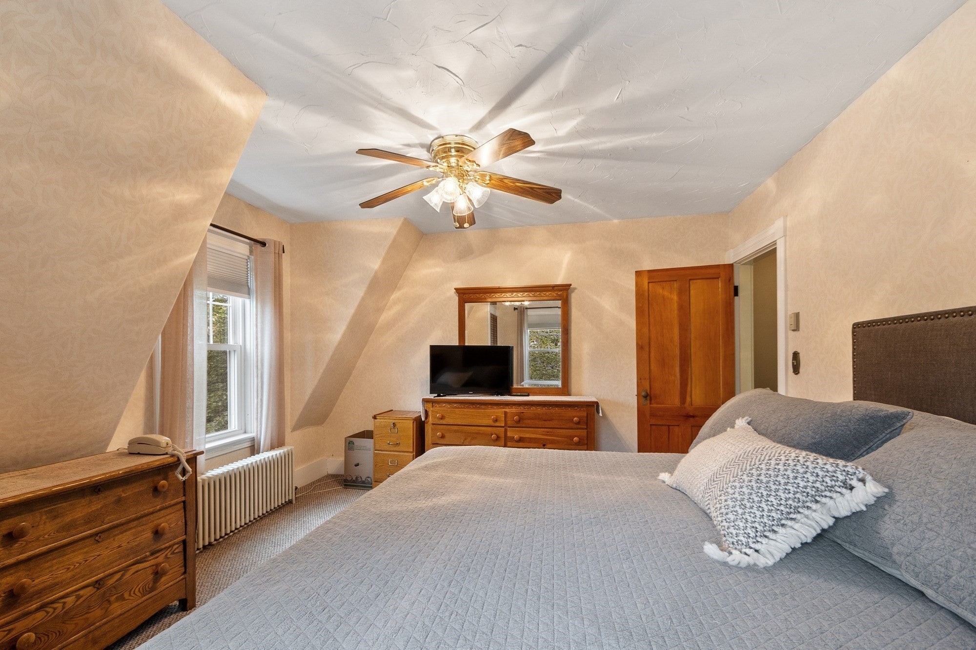 525 North St, Fitchburg, MA, 525 North St, Fitchburg, MA Photo #31