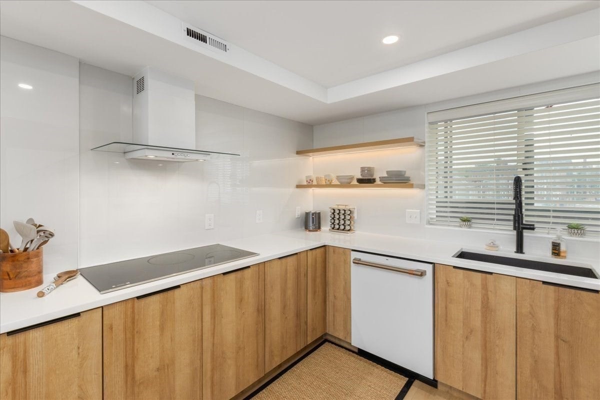 58 Merrimac St #3-5, Newburyport, MA Photo #7