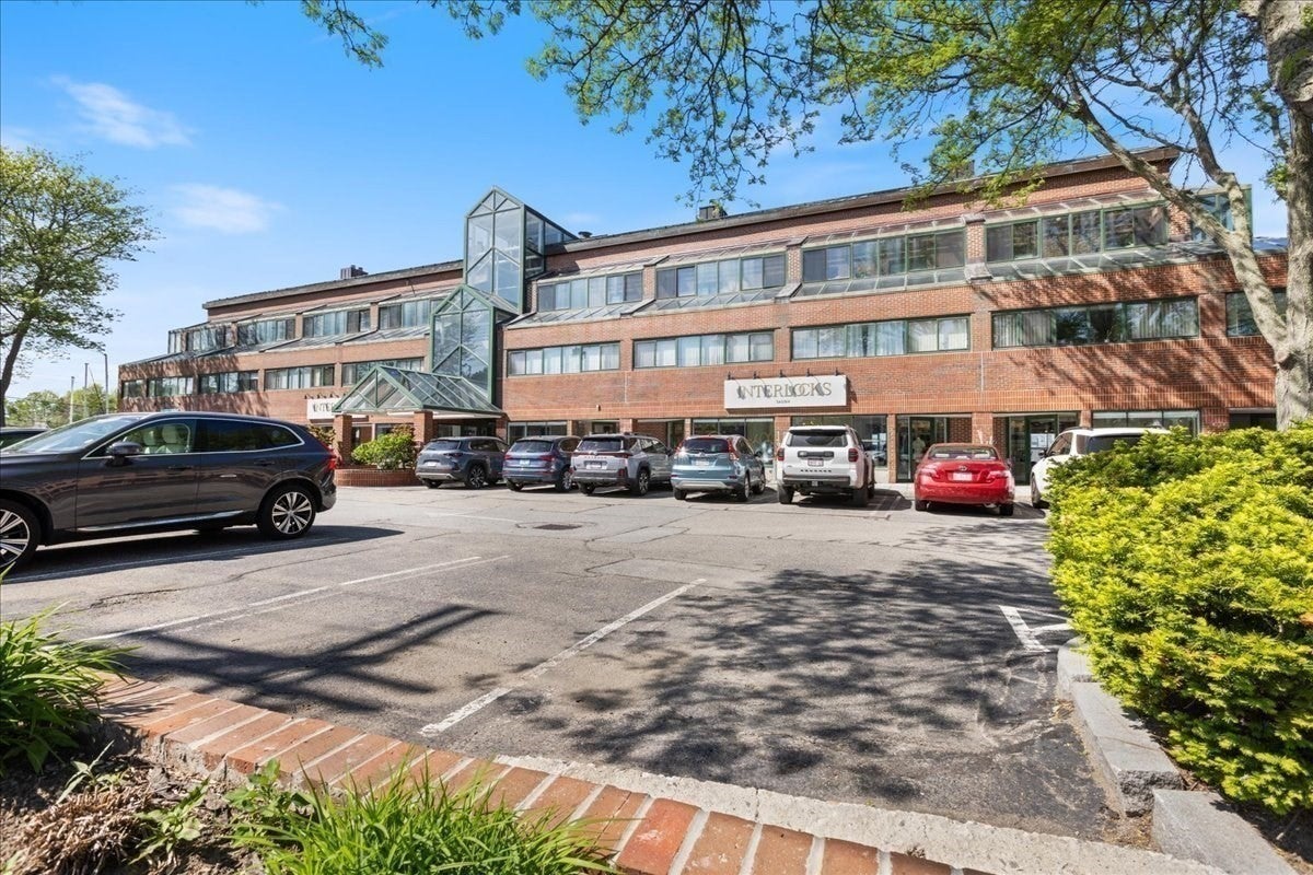 58 Merrimac St #3-5, Newburyport, MA Photo #34