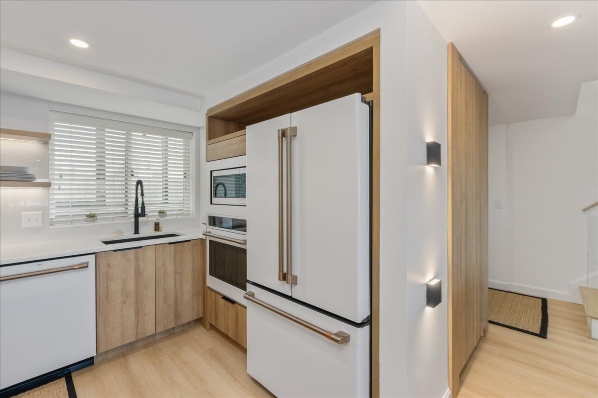 58 Merrimac St #3-5, Newburyport, MA Photo #9