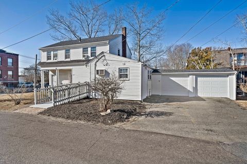 17 North Ave Rockland MA 02370