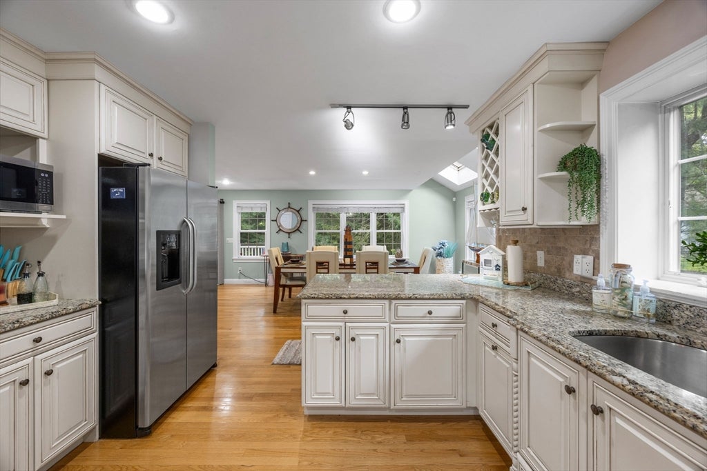 10 Lawton Lane, Barnstable, MA, 10 Lawton Lane, Barnstable, MA Photo #5