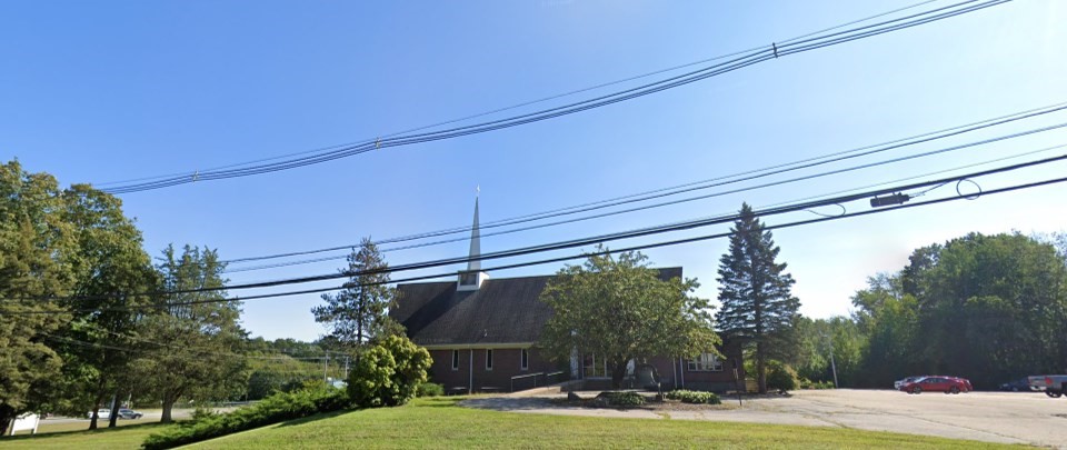 20 Hoppin Hill Ave