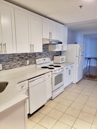 Photo of 661 Main St, Malden, MA
