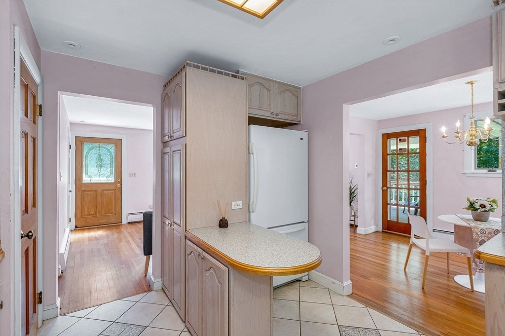 12 Wilton Drive, Wilmington, MA Photo #11