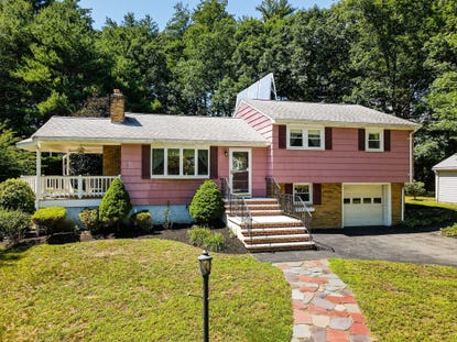 12 Wilton Dr – Investment Home