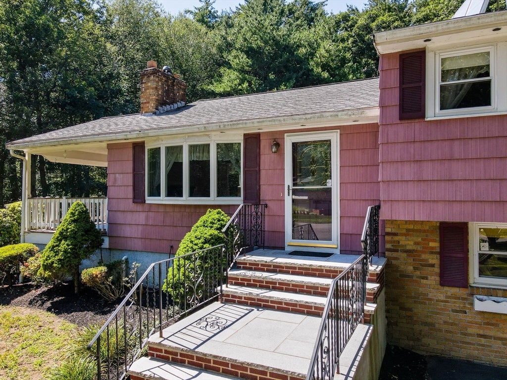 12 Wilton Drive, Wilmington, MA Photo #4