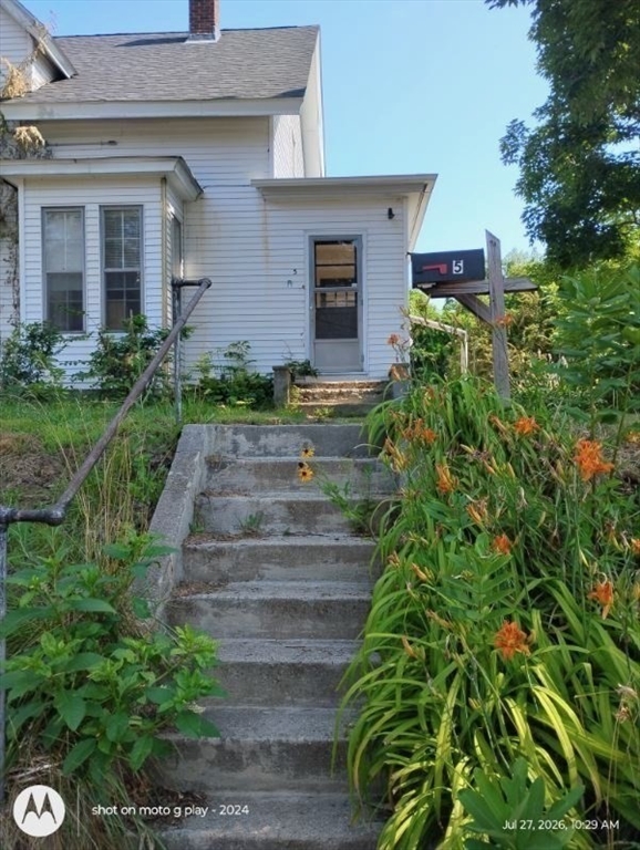 7 Pleasant Street
