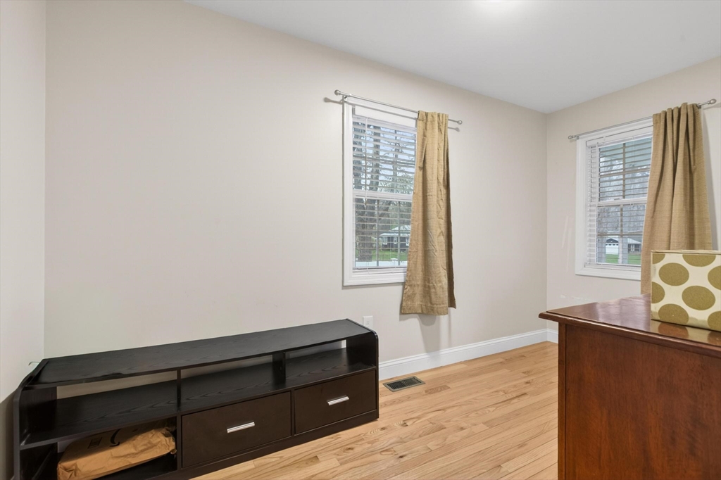 32 Fremont St, Taunton, MA Photo #16