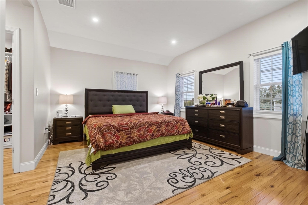 32 Fremont St, Taunton, MA Photo #21