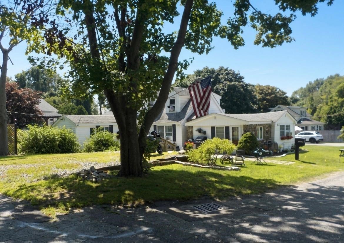 25 Yale Avenue, Swansea, MA Photo #2