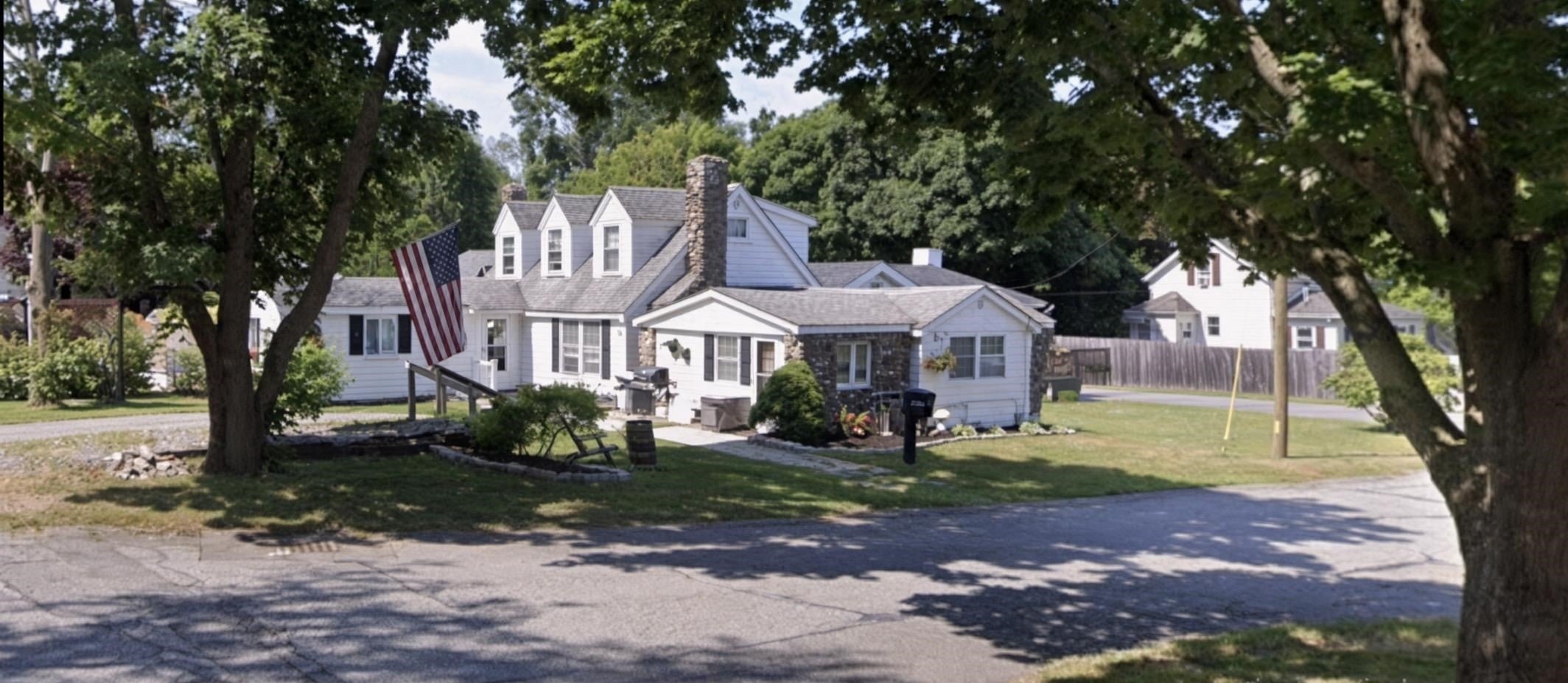 25 Yale Avenue, Swansea, MA Photo #3