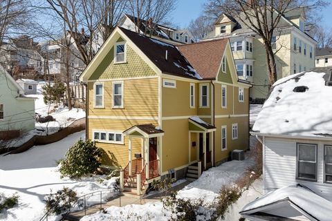 23 Rowe St 23 Boston MA 02131