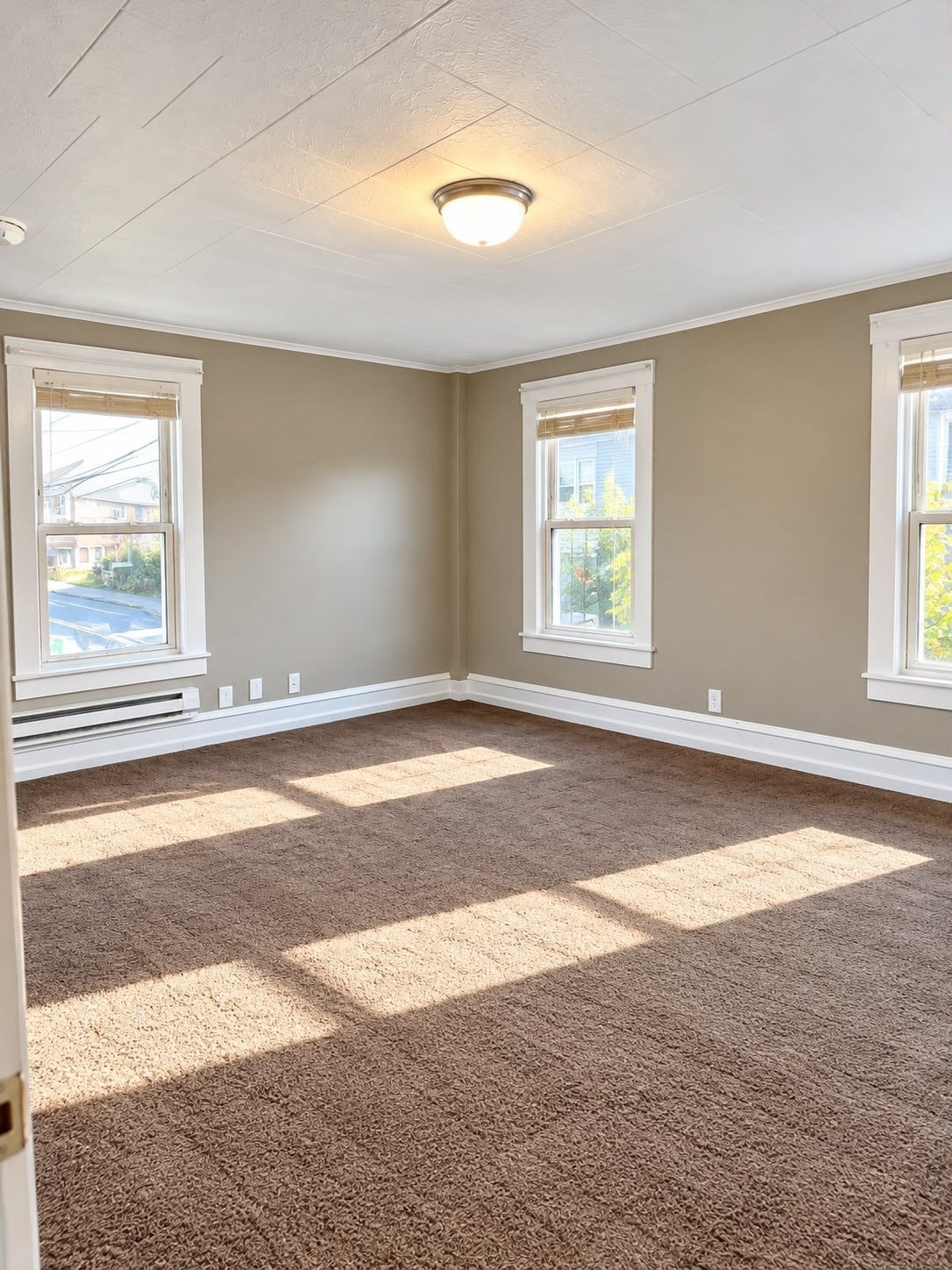 321-323 Lawrence St, Lowell, MA Photo #15