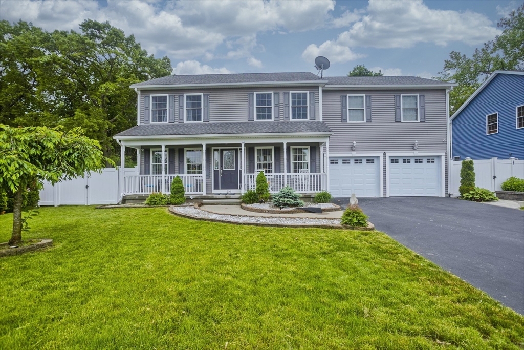 Springfield, Massachusetts 01104, United States, 4 Bedrooms Bedrooms, ,3 BathroomsBathrooms,Residential,Active,227986