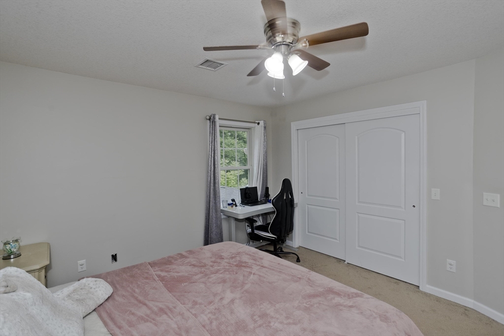 Springfield, Massachusetts 01104, United States, 4 Bedrooms Bedrooms, ,3 BathroomsBathrooms,Residential,Active,227986