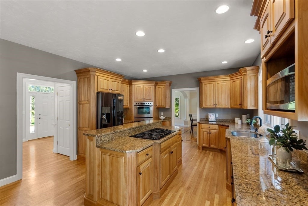 22 Thistle Road, North Andover, MA, 22 Thistle Road, North Andover, MA Photo #12