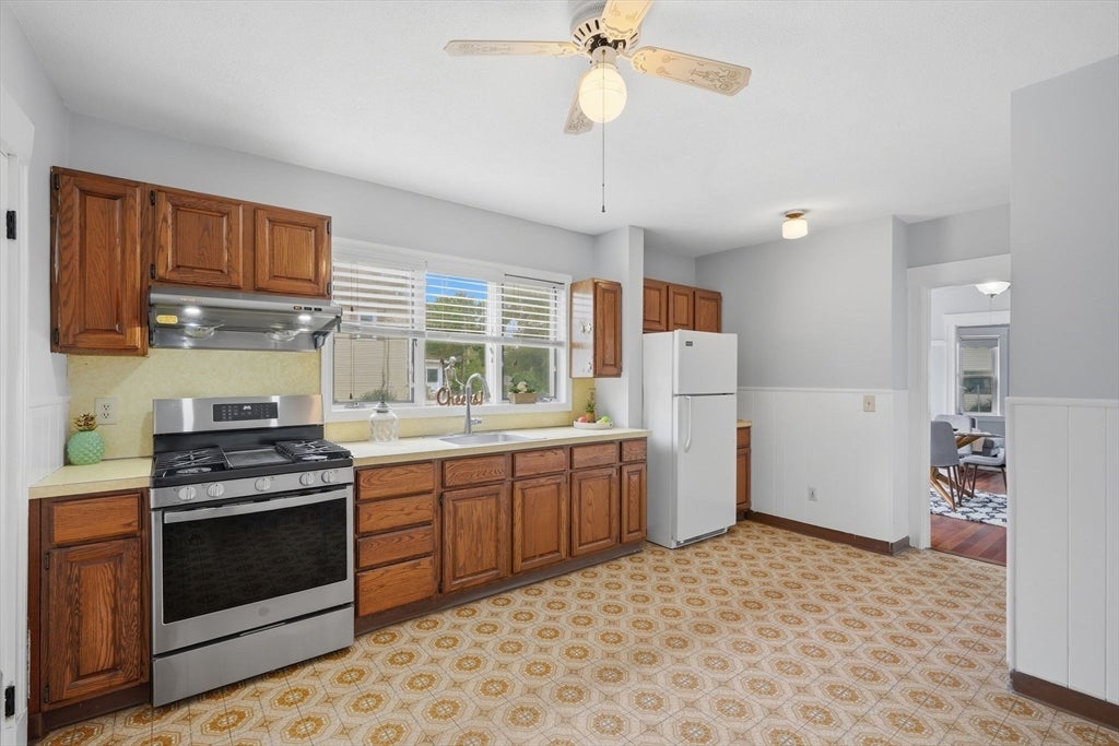 90-92 Thorndike St, Arlington, MA, 90-92 Thorndike St, Arlington, MA Photo #14
